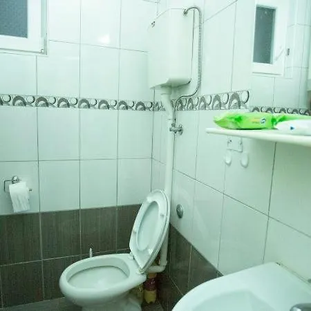 Private Cozy 2 With Shared Kitchen In 3* Belgrad