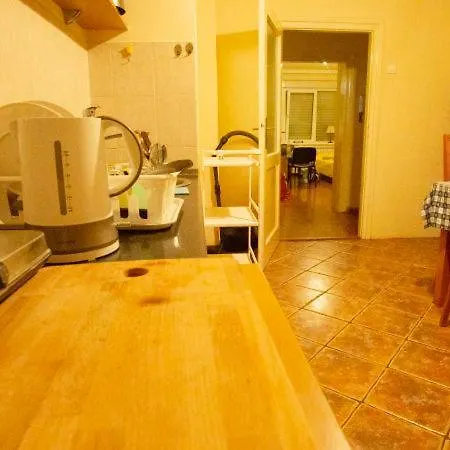 Private Cozy 2 With Shared Kitchen In Belgrado